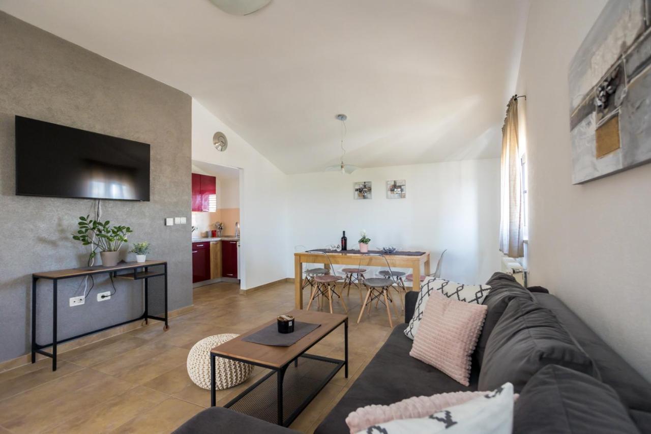 Beba Apartament Omišalj